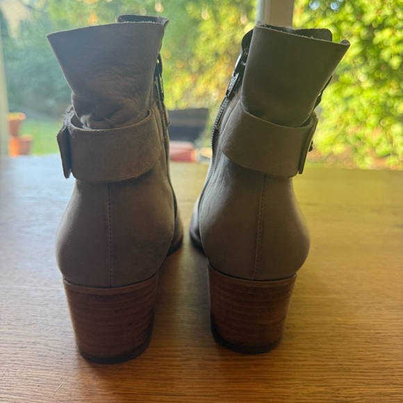 SOLD - Picture 2 of 5